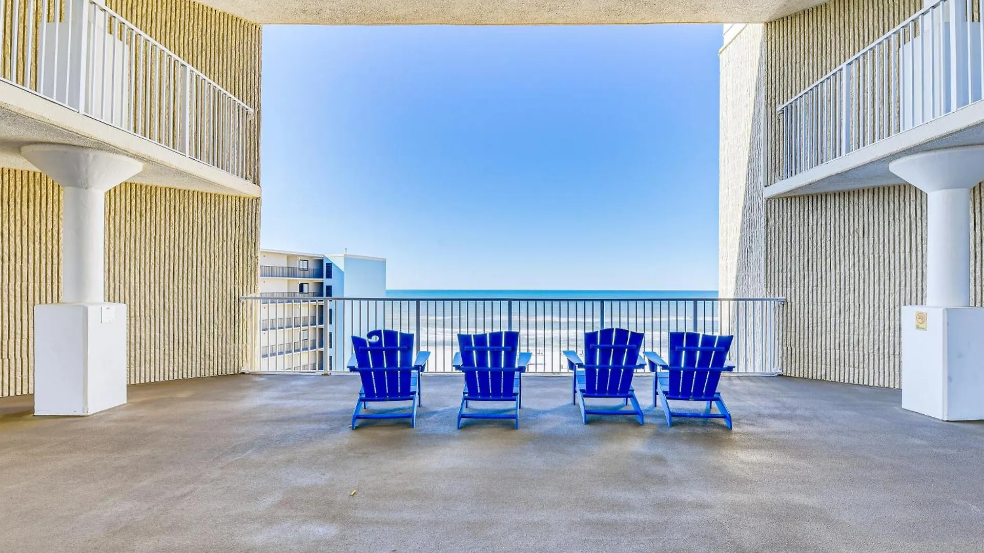 Pcb Coastal Condo With On-Site Beach Access! Panama City Beach United States